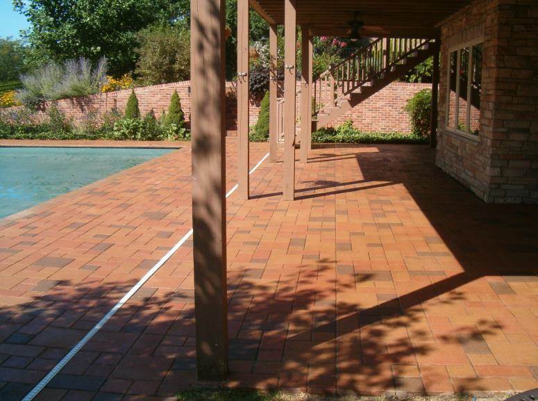 beautiful poolside patio