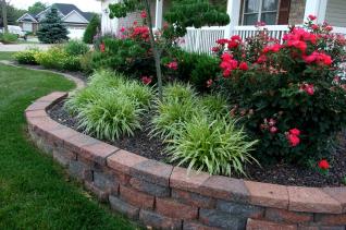Multi-level retaining wall